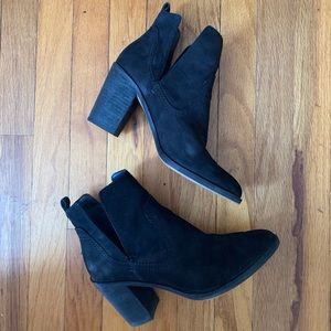 Dolce Vita Cutout Booties